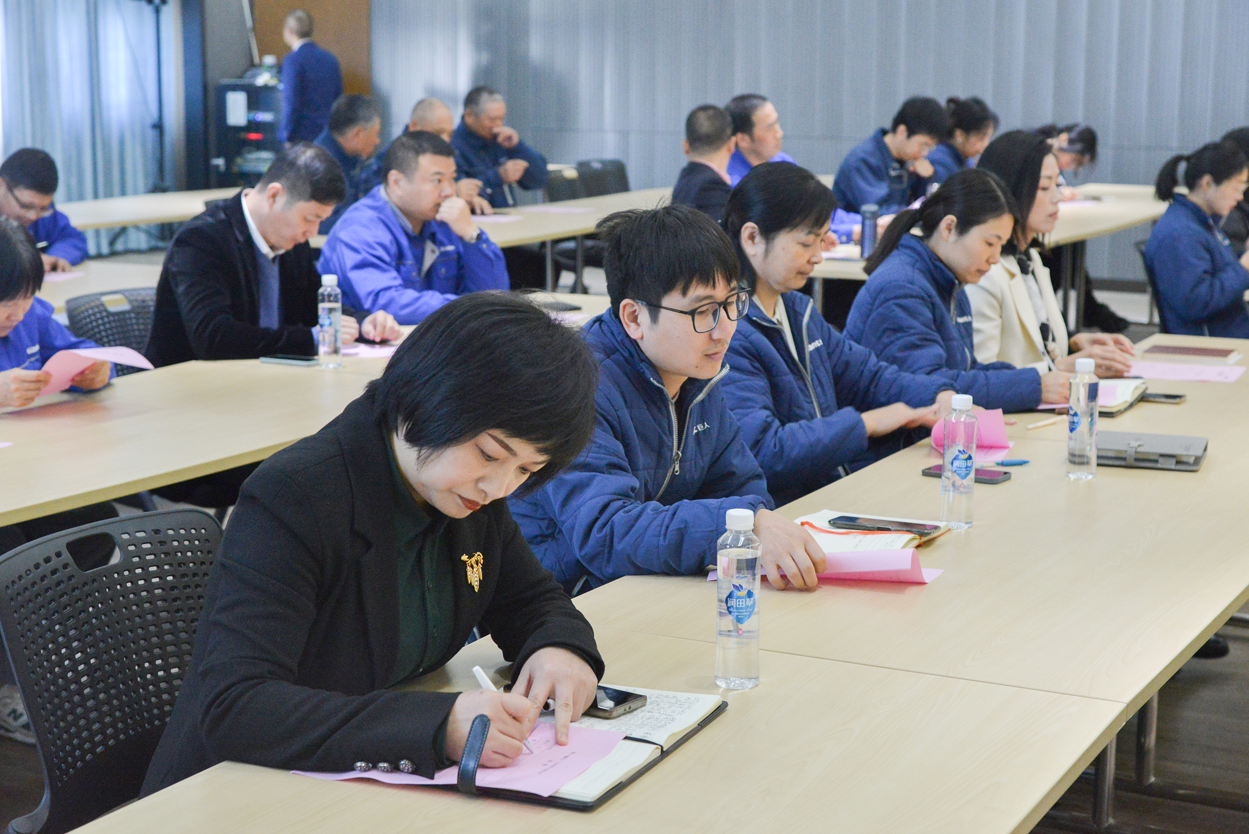 共建幸福家園 同創美好明天——巨人集團第十一屆職代會召開